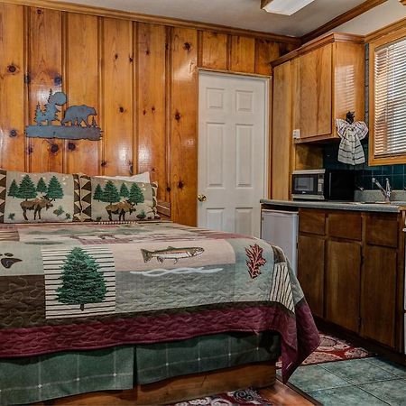 Doc'S Cottages South Lake Tahoe Стейтлайн Экстерьер фото