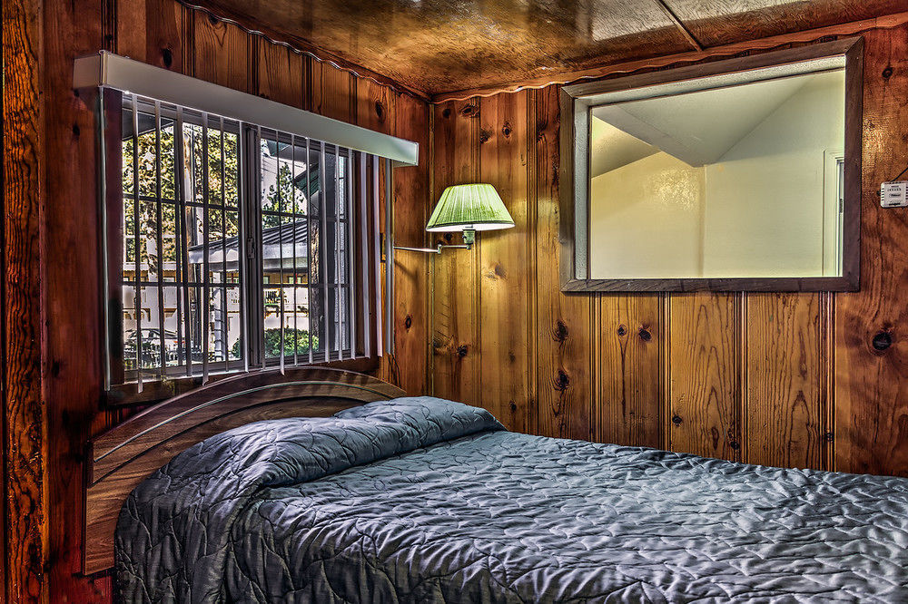 Doc'S Cottages South Lake Tahoe Стейтлайн Экстерьер фото